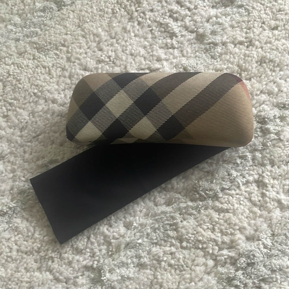 Authentic Burberry Nova Check Clamshell Case with Hugo Boss Microfiber Cloth